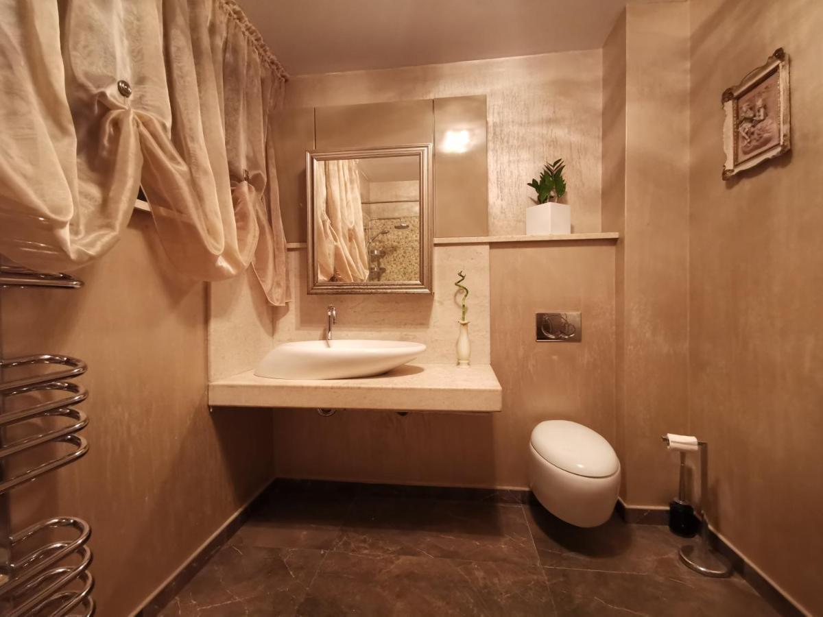 Kubiq Residence Giarmata Экстерьер фото