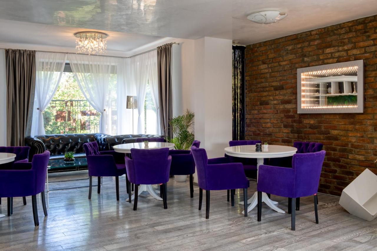 Kubiq Residence Giarmata Экстерьер фото