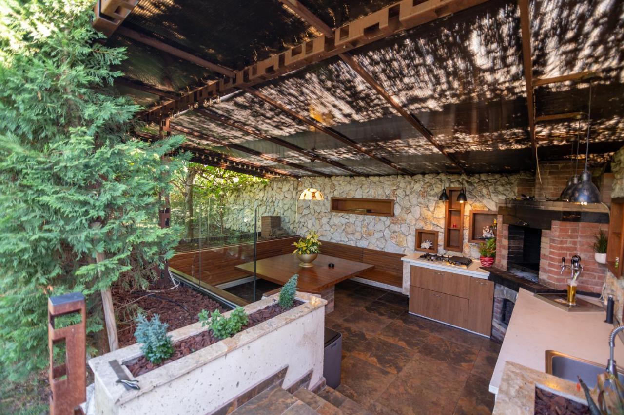 Kubiq Residence Giarmata Экстерьер фото