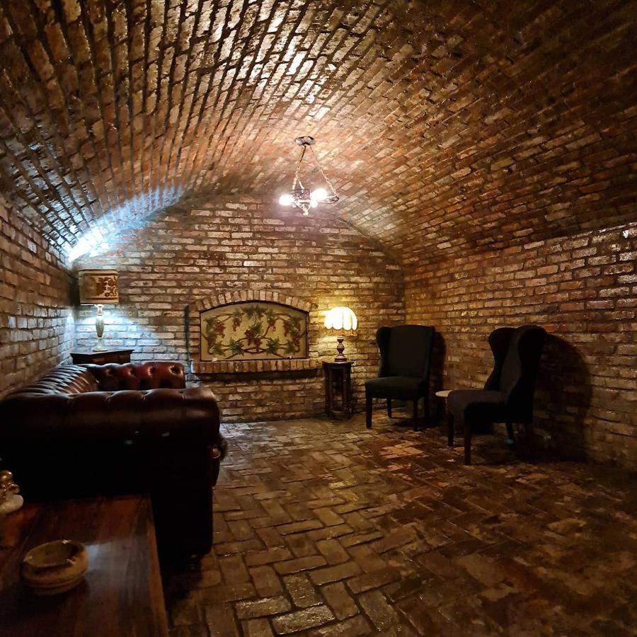 Kubiq Residence Giarmata Экстерьер фото